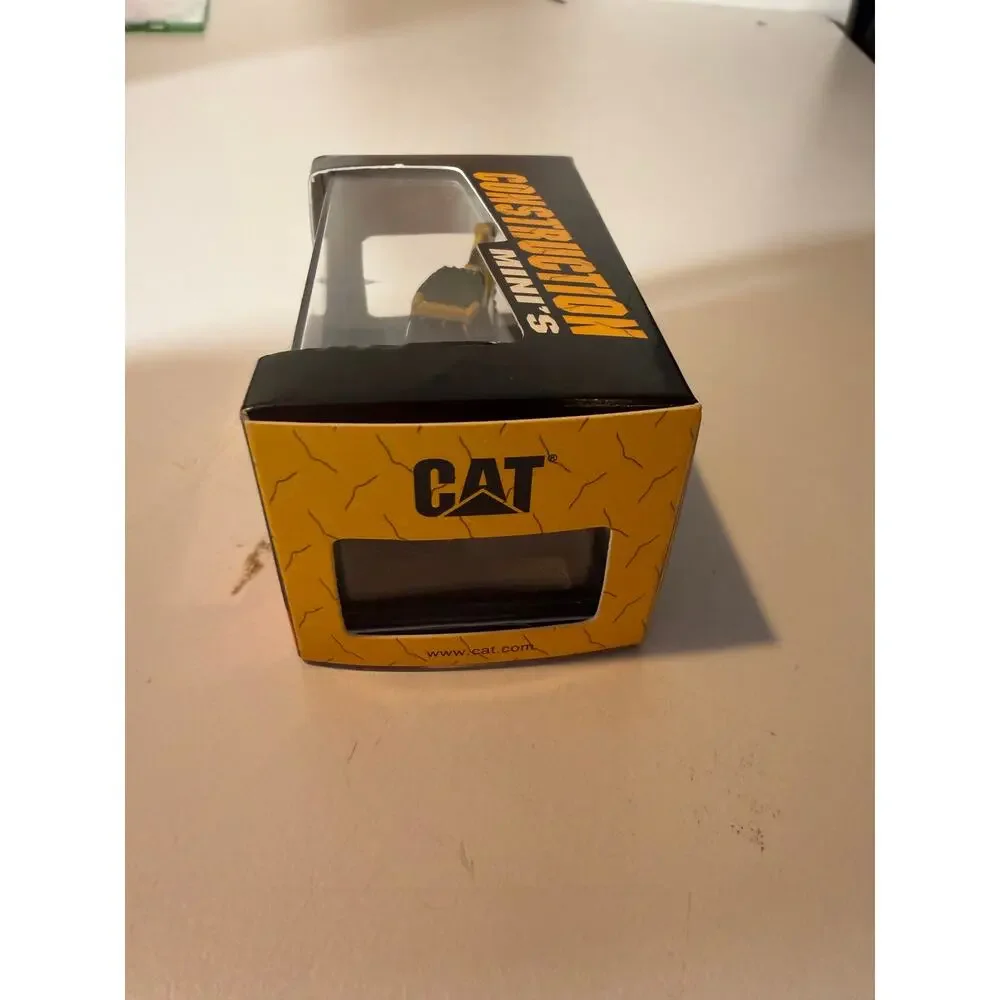 Norscot Construction Mini’s Die-Cast Cat 420E Backhoe Loader Scale Model, NIB